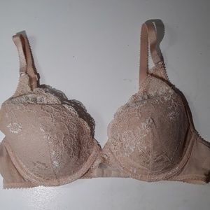 Beige/Cream lace bra